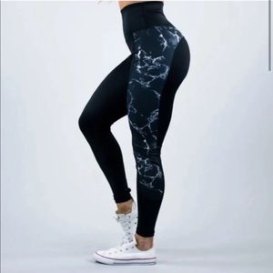 Buffbunny Black Marble Leggings